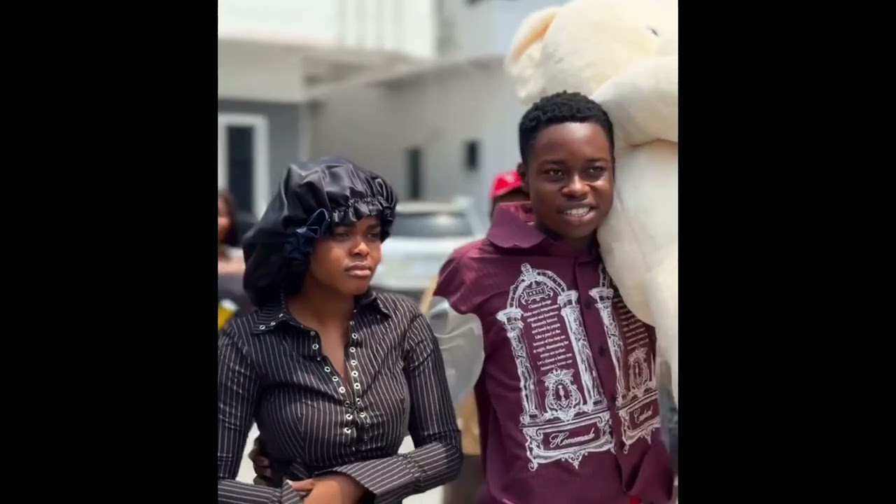 The moment a plane sat on Jarvis's Nyash during peller's car gift to her