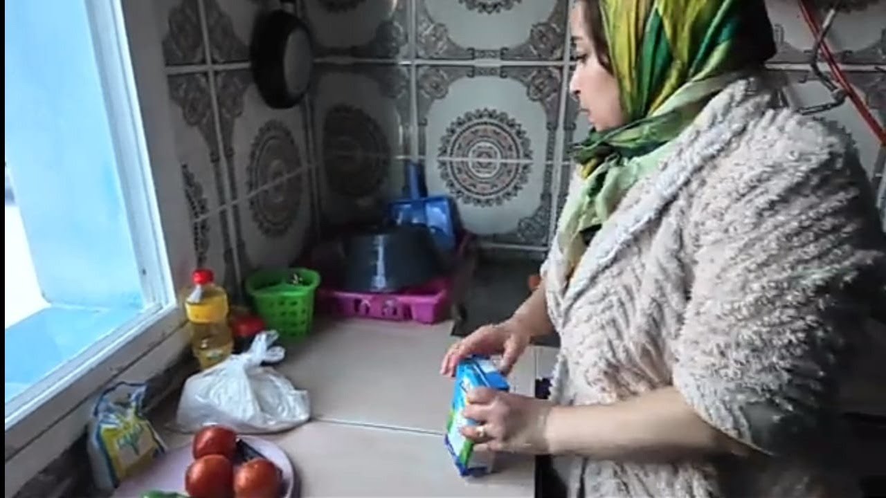 شي ناس معجبهومش لبنى تكري ودارهوم فالحسيمة 🤔