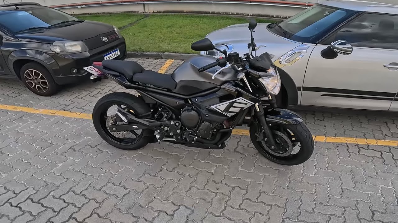 XJ6 CINZA - PILOTAGEM NÃO RECOMENDADA - 4K