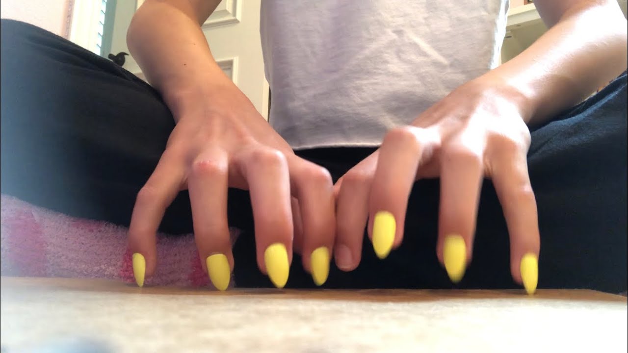 ASMR Scurrying up to the camera on different surfaces (objects)! 💜💫