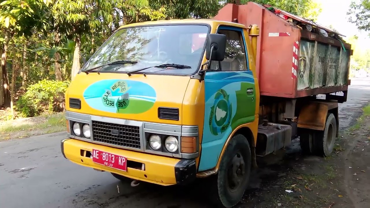 Truk sampah