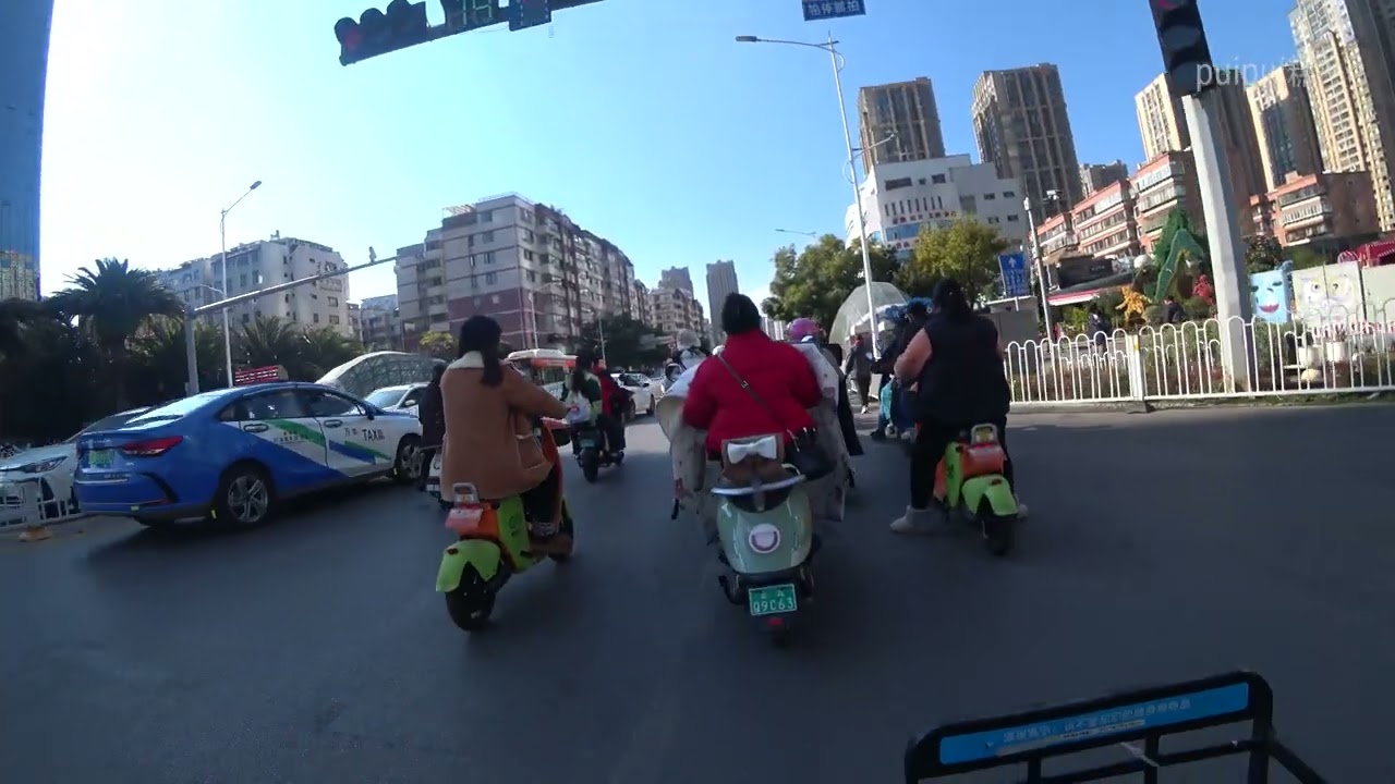 【自転車車載動画】中国雲南省（昆明・白云路万宏路路口-白云路盘江西路路口）