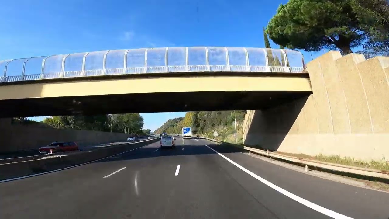 France. Autoroute A8. Provence-Alpes-Côte d’Azur. Saint-Laurent-du-Var - Brignoles. 10.2021. auto.