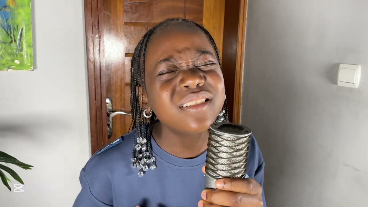 NÃO SOU DIGNO ESMERALDA SALDANHA FT BANDA 3D TRINDADE