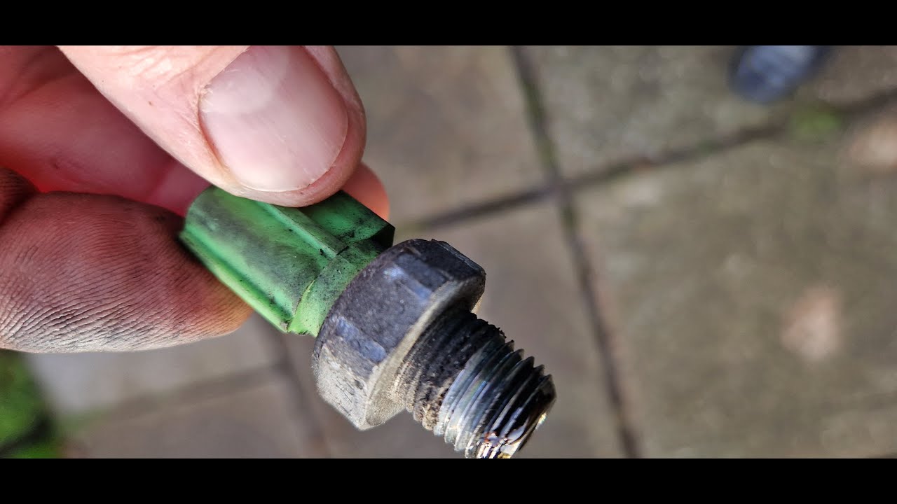 Ford  Connect Focus Mondeo 1.8 Diesel Oil pressure switch Location change