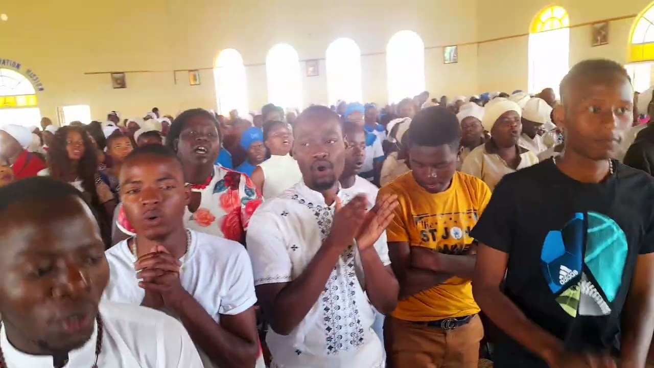 Mwari Ngaarumbidzwe