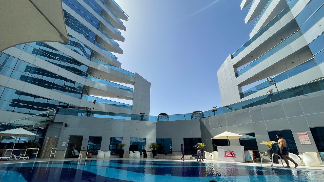 Swimming @ Gulf Court Hotel Business Bay Dubai