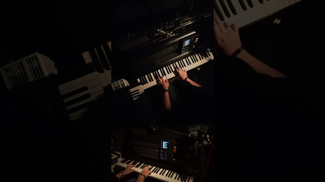 Felt Piano making Ambient Soundscapes - Keybird X1 through Torso S4 - s4x1.291025