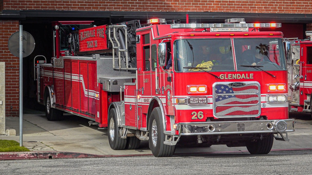 GLNFD Truck 26, Engine 26, Engine 22, BLS 26 & BLS 21 Responding