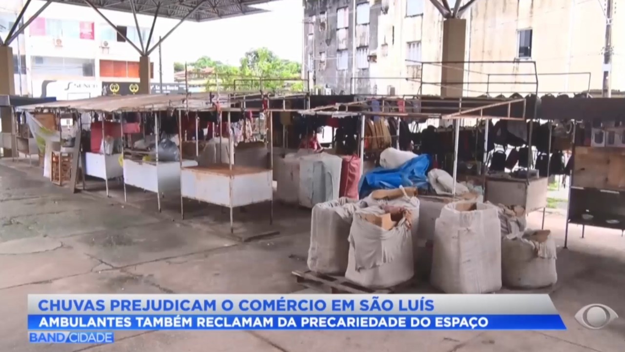 Chuvas prejudicam o comércio em São Luís MA: Ambulantes também reclamam da precariedade do espaço.