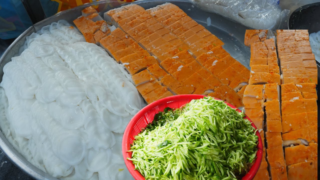 Mâm bánh đúc cực khủng bán 3 đời ở Lái Thiêu