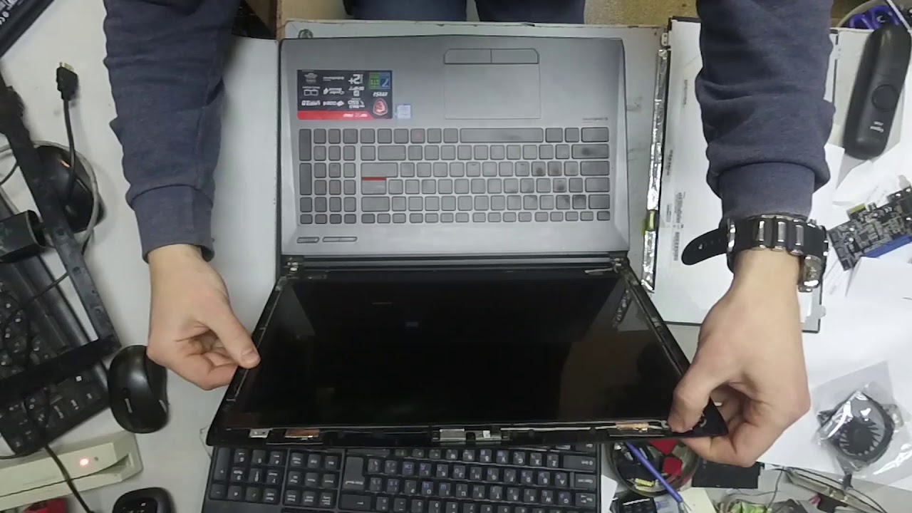 Ноутбук MSI GV62 7RD замена матрицы (экрана) чистка от пыли