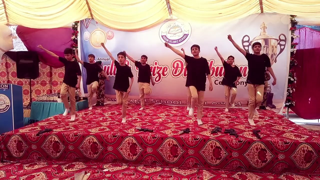 Allah o akbar performance by students of (vision islamic school)