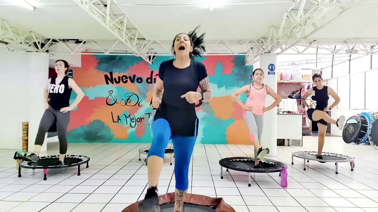 CLASE JUMPING kas😃‼️ ACTITUD AL 100% ❤️ disfrútenla saludos a todo nuestro equipo KAS ❤️