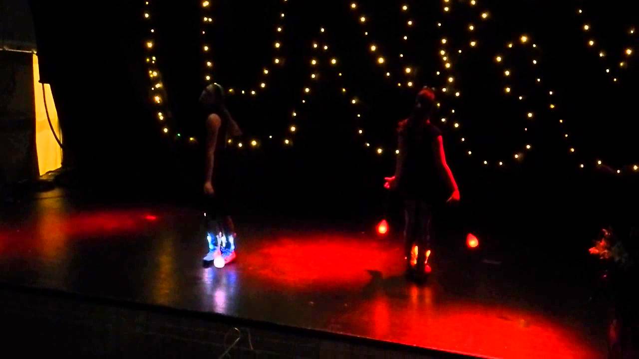 Phires LARV show