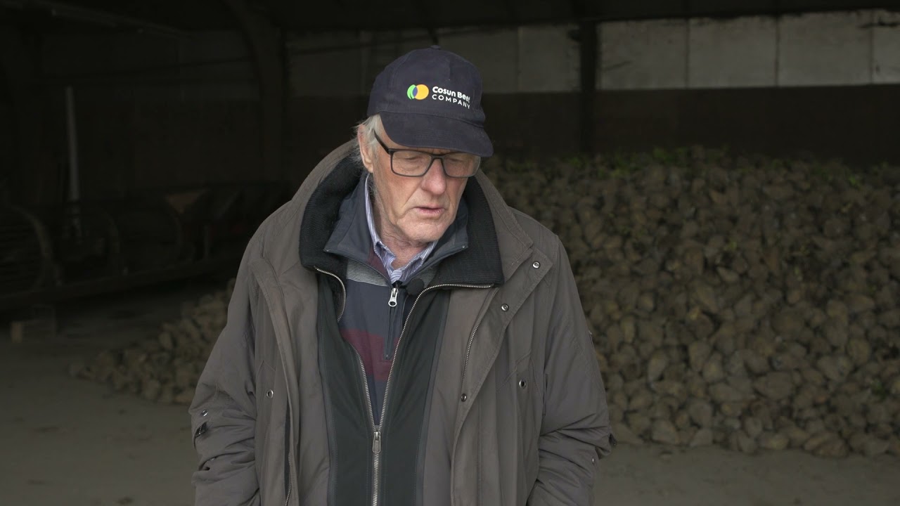 Akkerbouwer Piet Hoeksta uit St Jacobiparochie vertelt over zijn zienswijze  op duurzame landbouw.