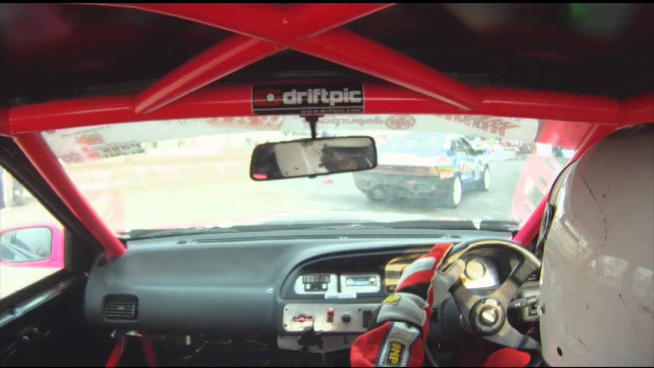 DriftPic Video IIMS Drift War 2011 Big 32 Regi Fiandisa VS Valentino Ratulangi.mp4
