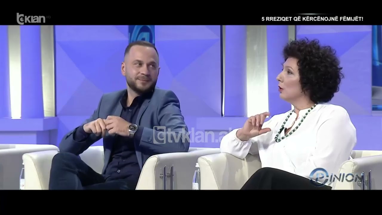 “Fëmija mund të mos flasë deri sa...”, kur prindërit duhet të bëhen merak?