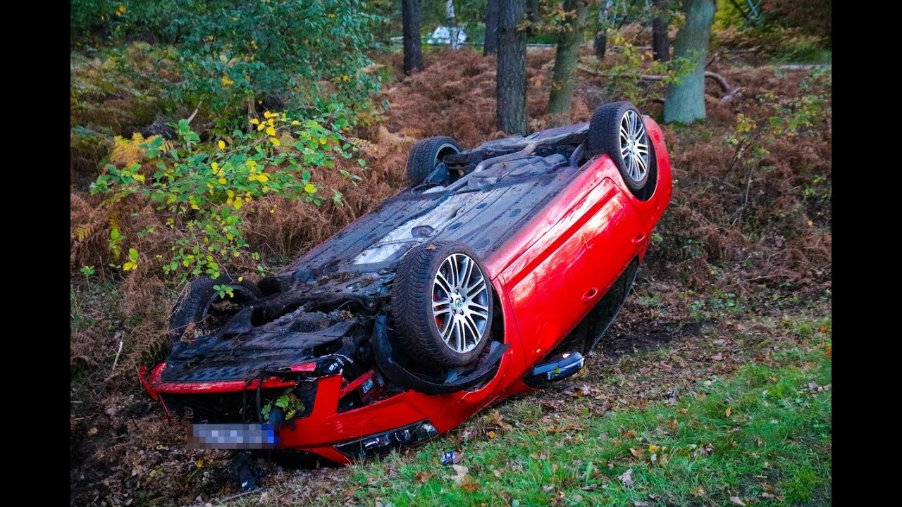 Schweren Verkehrsunfall PKW überschlägt sich Hohenbruch ( Kremmen )