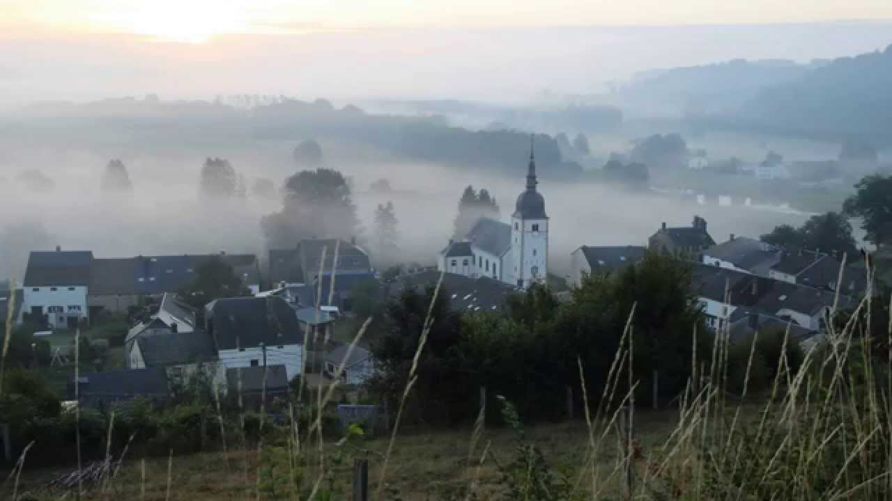 Ochtendmist en zon over de Semois nabij Chassepierre en Florenville 11 augustus 2015