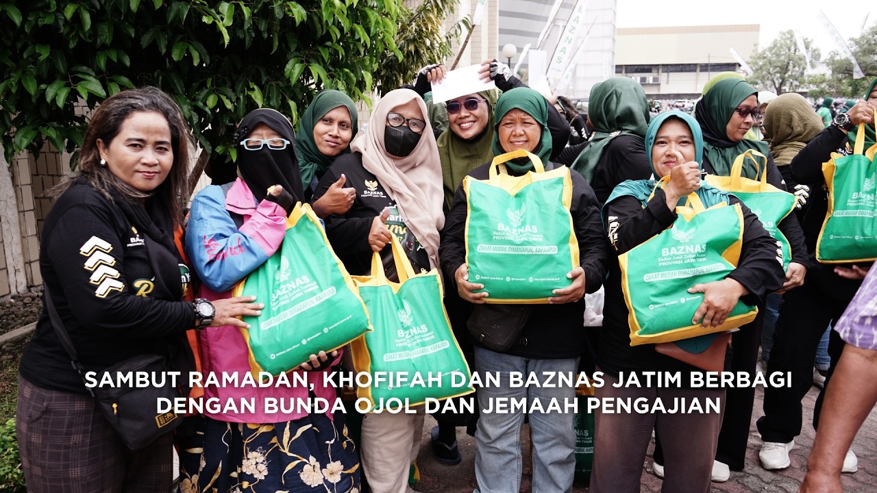 Sambut Ramadan, Khofifah dan BAZNAS Jatim Berbagi dengan Bunda Ojol dan Jemaah Pengajian
