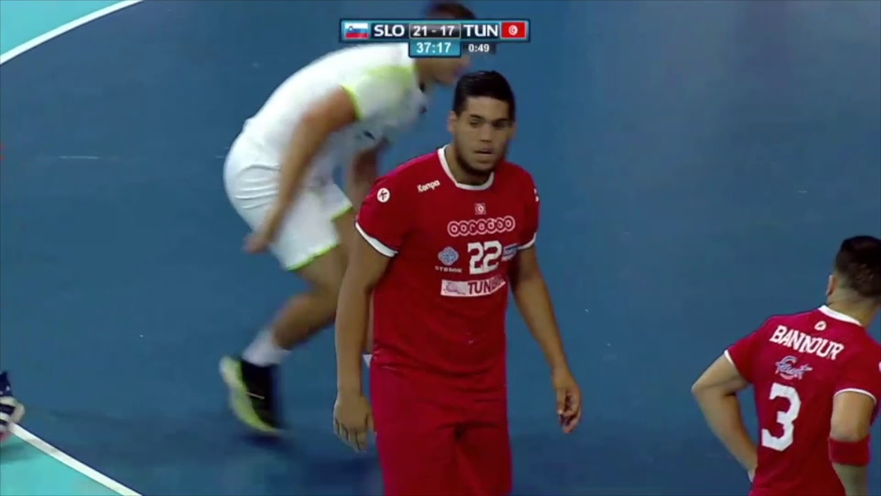 Seven-metre throw not given | Video analysis | IHF Education Centre