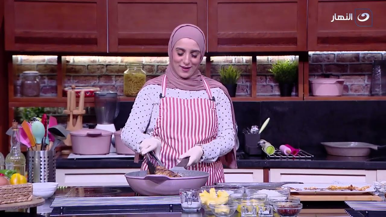 أكلة بيتي |  السبت 31 ديسمبر 2022 - عرق لحمة روستو - باوند كيك بالفواكه المجففة