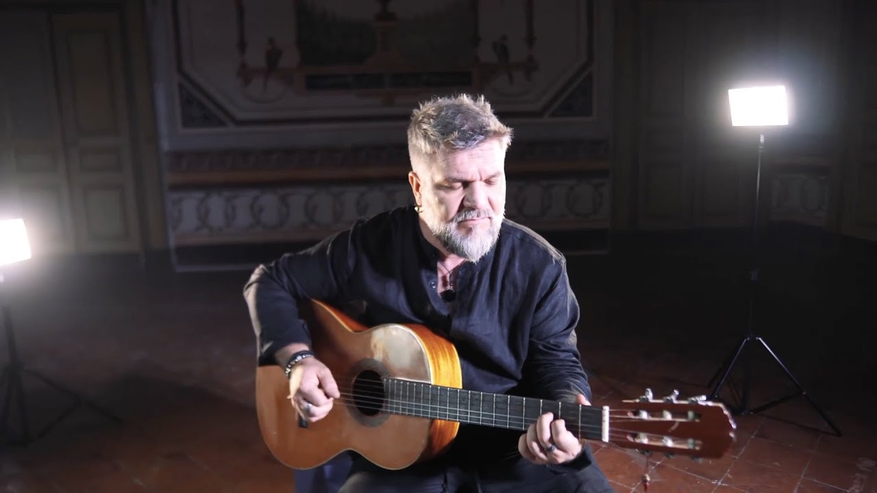 Il cantautore Giuliano Angelini, la musica tra rivisitazione e nuovi progetti con il brano 