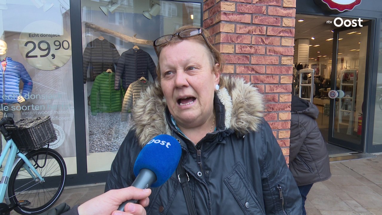 Klanten C Nijverdal overdonderd door sluiting winkel: 'Ik schrok me rot'