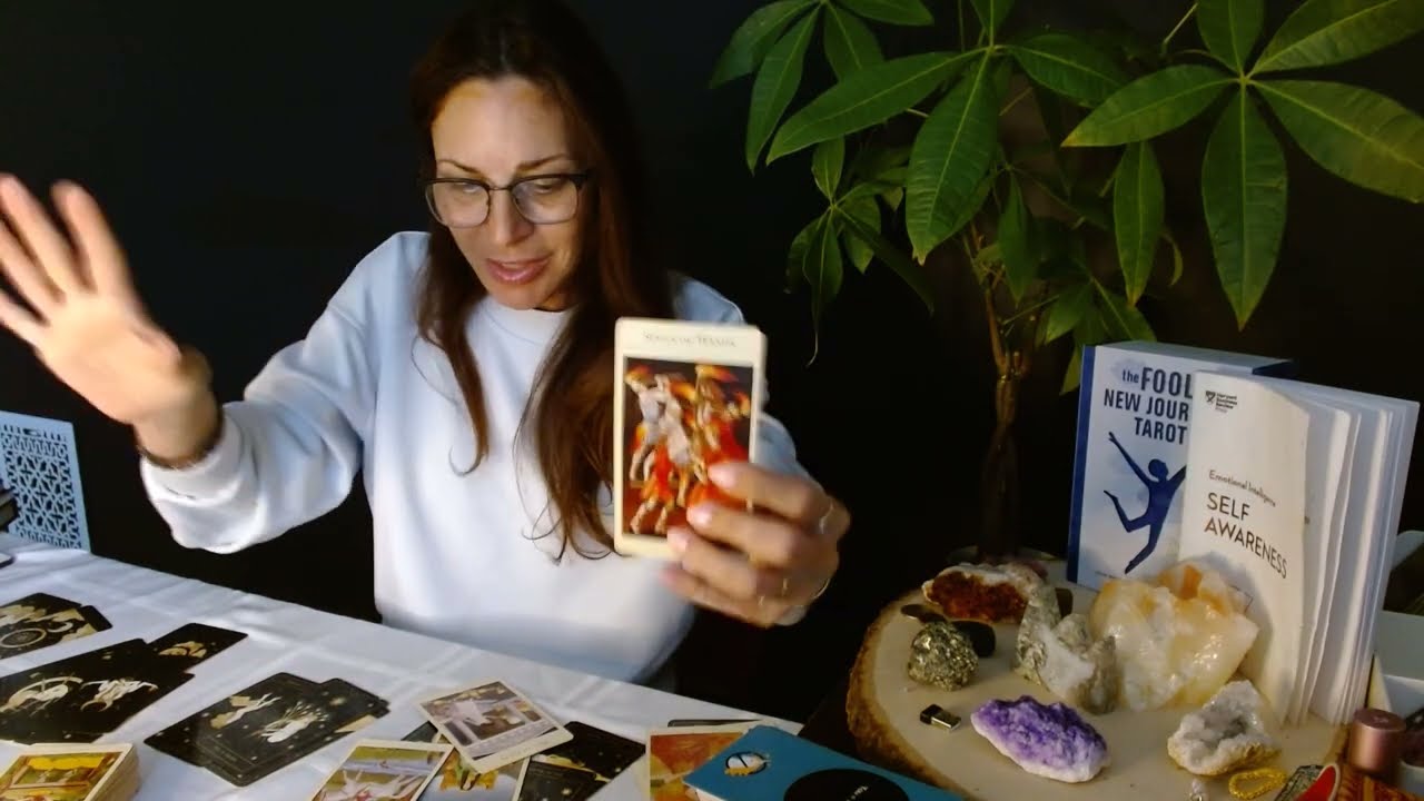 ARIES ♈️ UPGRADE TOWN; GET READY TO MOVE IN Aries  🥰💓 (here's what's up) #arieslovetarotcardreadings