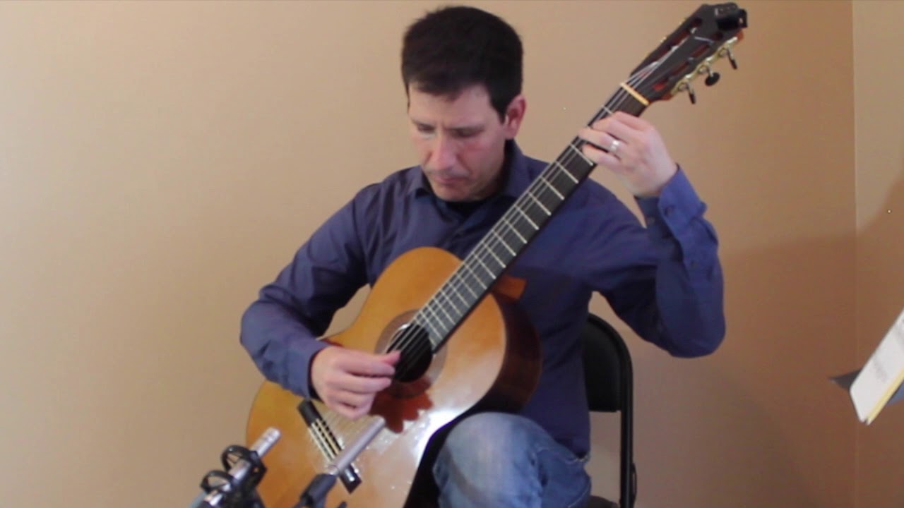 Tarrega Estudio en forma de Minuetto - Francisco Tárrega.  Performed by Philip Hemmo, Guitar