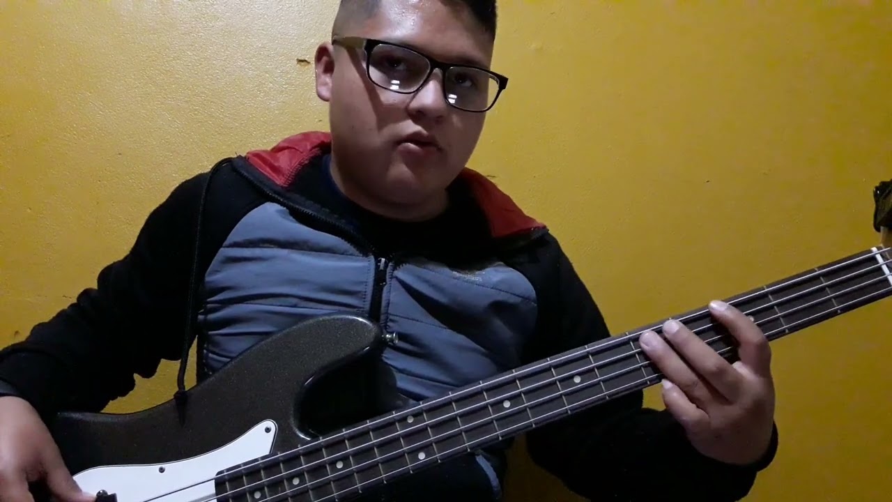 Como hacer adornos en el bajo nivel principiante