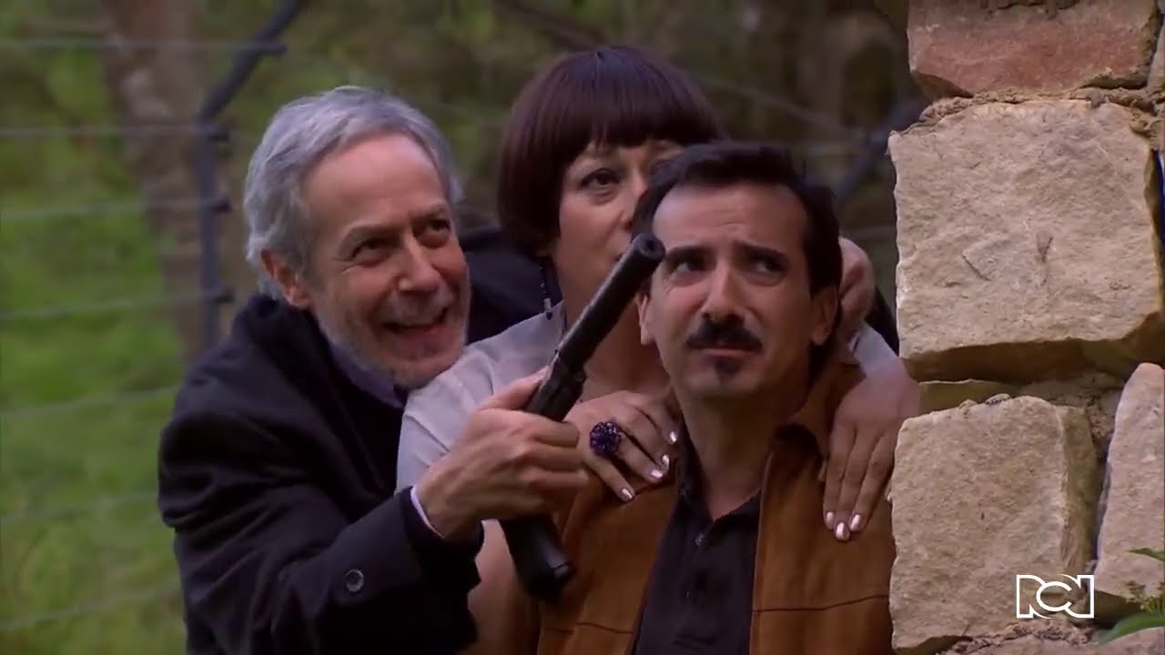 Alejandro descubre que Patricia se ve con Gonzalo | Pobres Rico