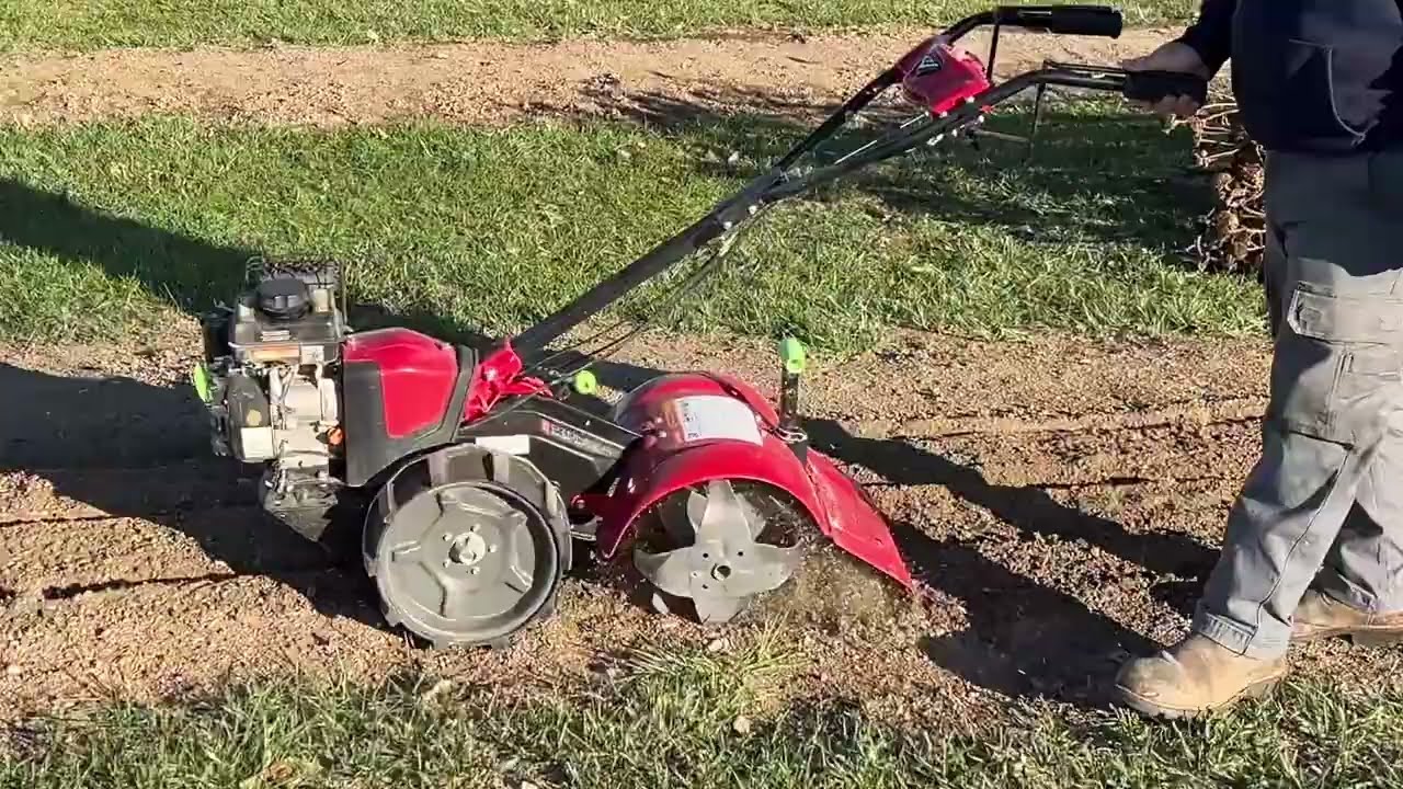 EARTHQUAKE 31285 Pioneer Dual Direction Rear Tine Tiller with Instant Reverse Review