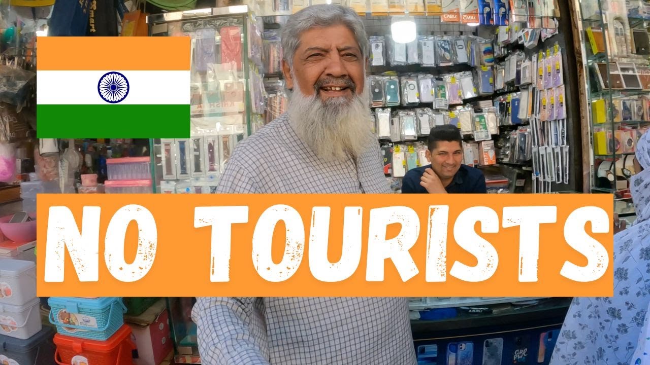 EXPLORING SURAT INDIA 🇮🇳 No Tourists Allowed?!