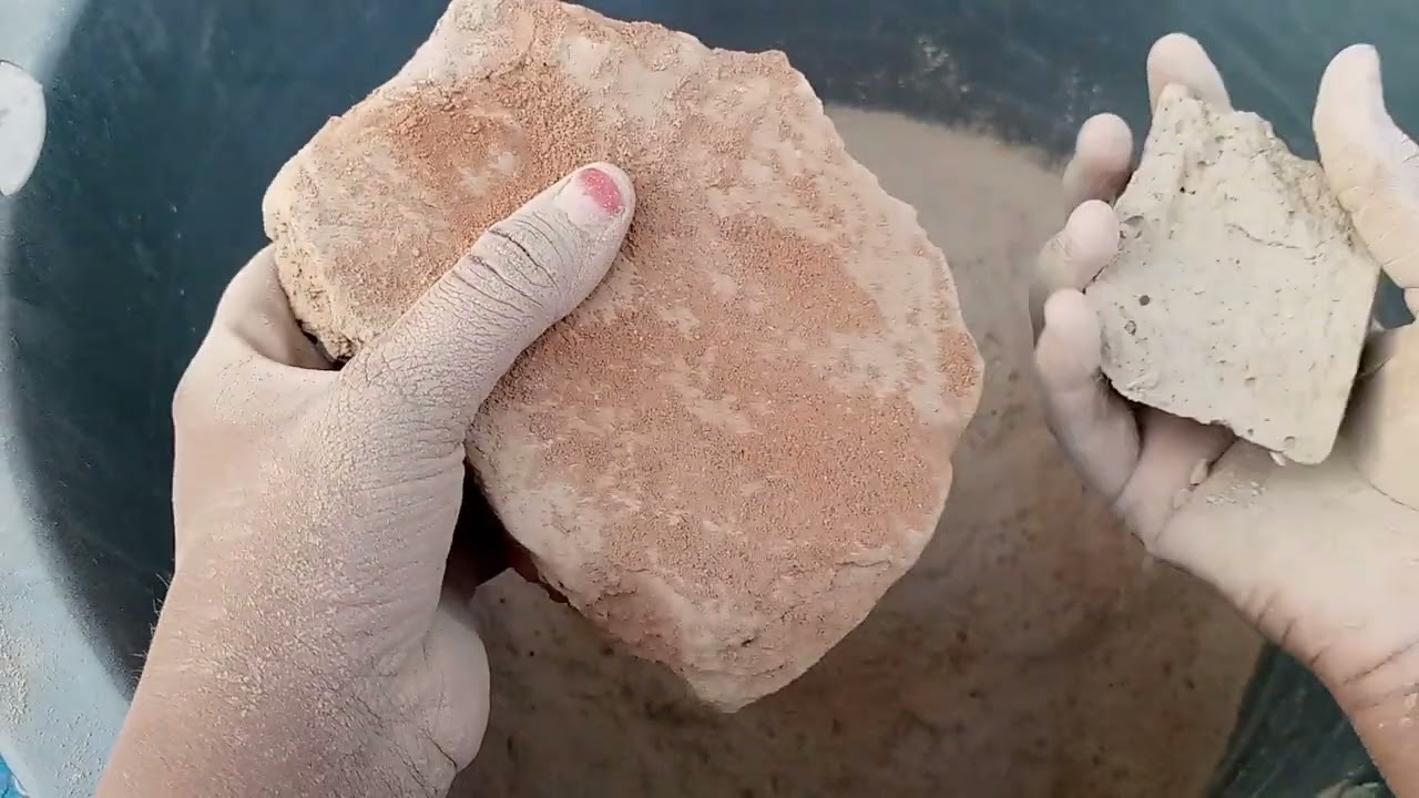 Pure Cotton mud crumbling in tub #RNdustyasmr#videoviral #clay #youtubevideo #oddlysatisfying 