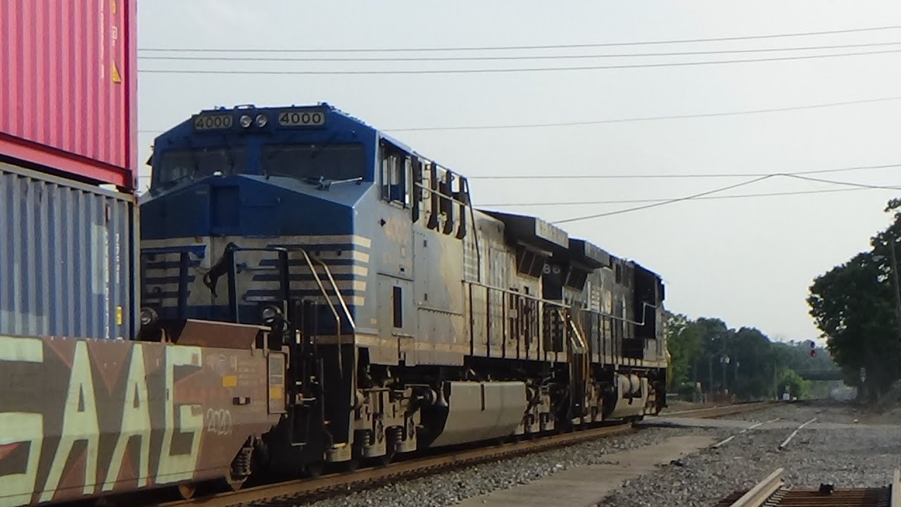 A Hot Evening of Railfanning at Gainesville, GA | ft. NS #4000, GREX on NS P72 & More!