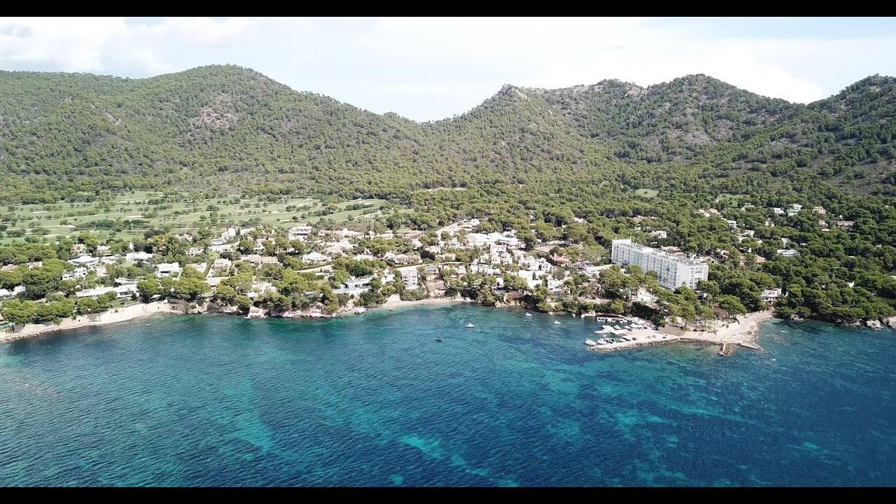 Mit der Drohne entlang Costa dels Pins (entlang der Küste von Mallorca - 06)