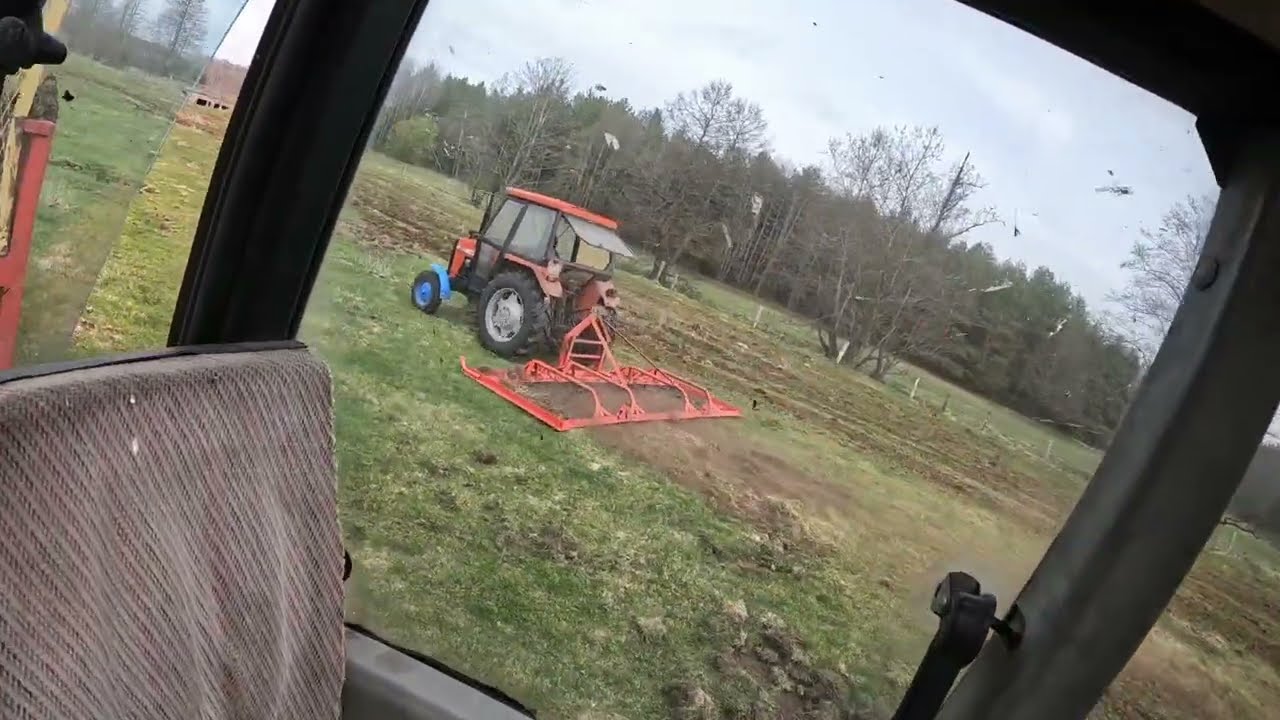 Praktykantka na ursusie 😂 | luźny vlog z gospodarstwa i upadły w&oacute;z paszowy