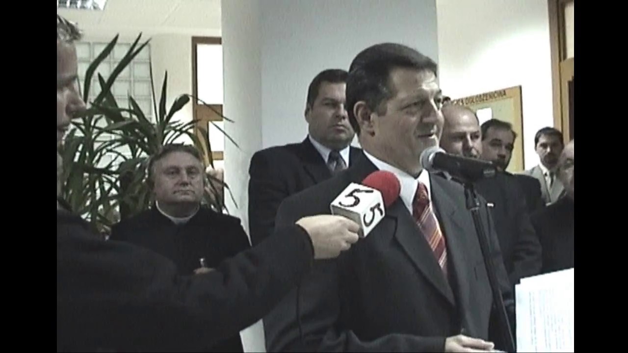 Otwarcie ratusza w Suwałkach - 2003 rok - video8 rip