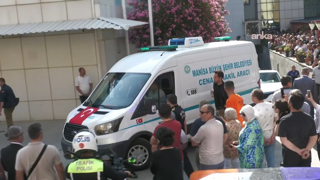 Manisa Büyükşehir Belediye Başkanı Ferdi Zeyrek'in naaşı hastaneden alındı