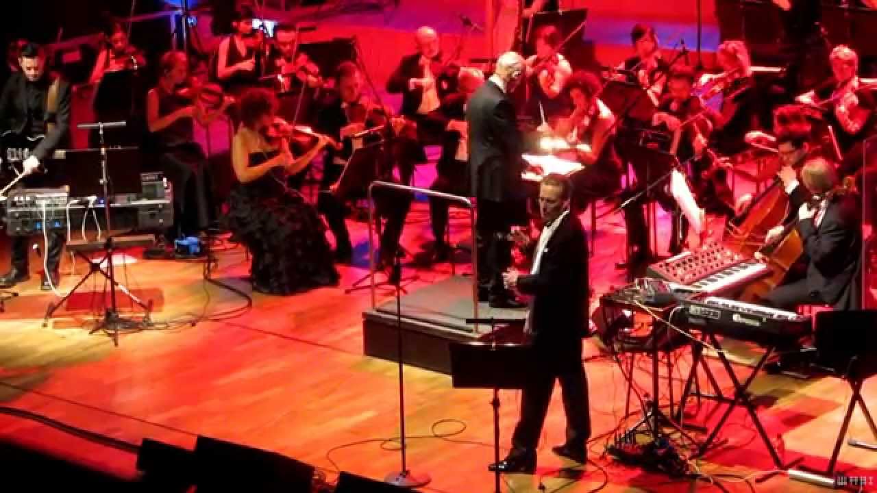 Covenant - Der Leiermann (live in Leipzig, Gewandhaus,Gothic Meets Klassik,25.10.15) HD