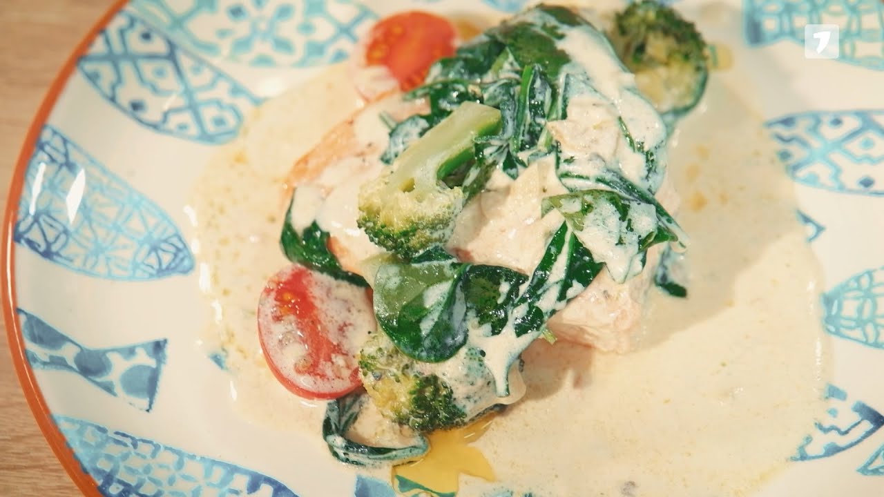 „Chef de gătit” cu Alexandru Comerzan. Somon cu broccoli.