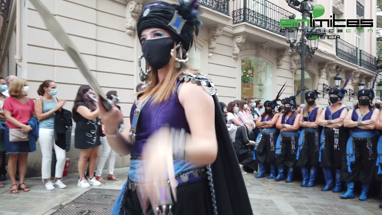 Desfile de Moros y Cristianos en Valencia. 9 de octubre de 2021