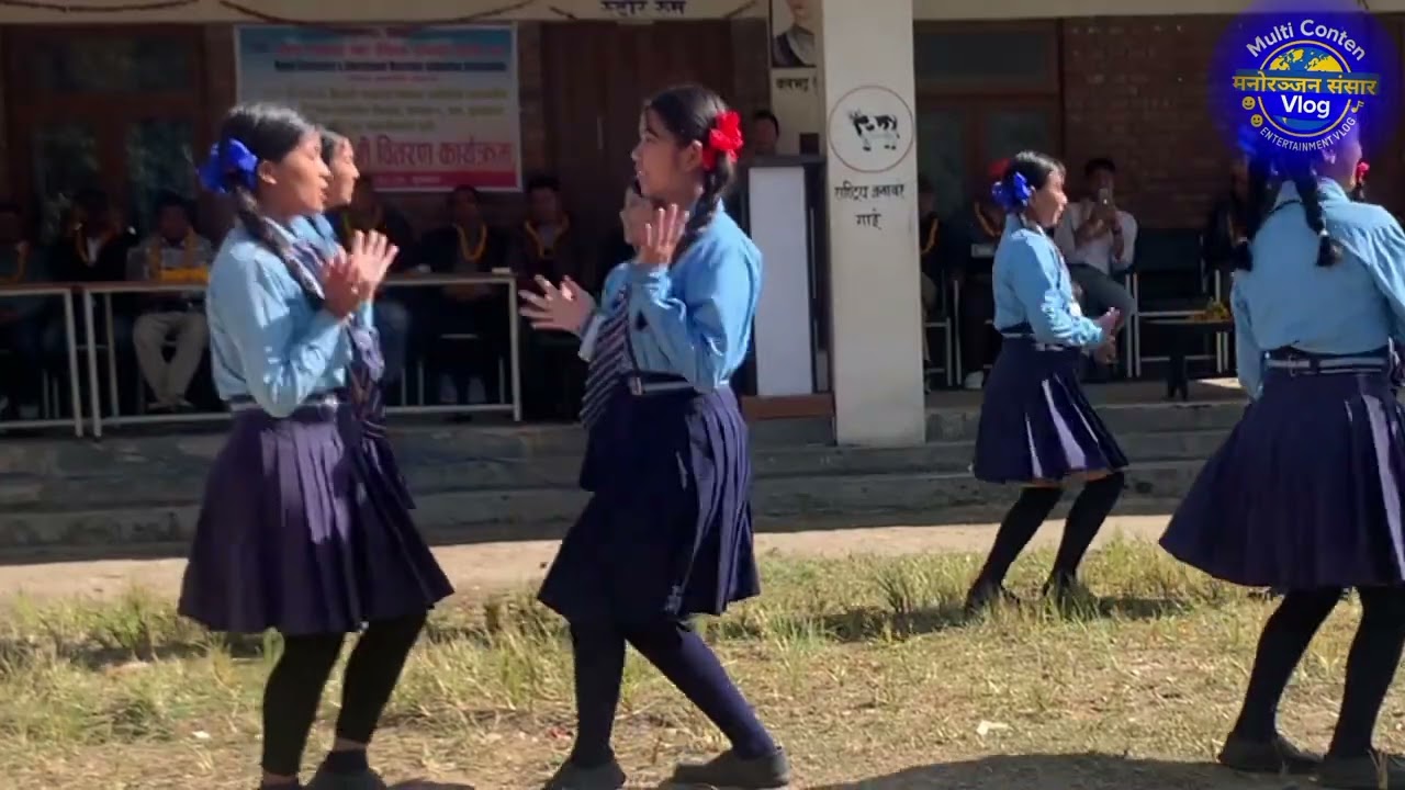 रेलीमै सुन्दर नाच 🎶🌸 | विद्यार्थीहरूको Group Dance