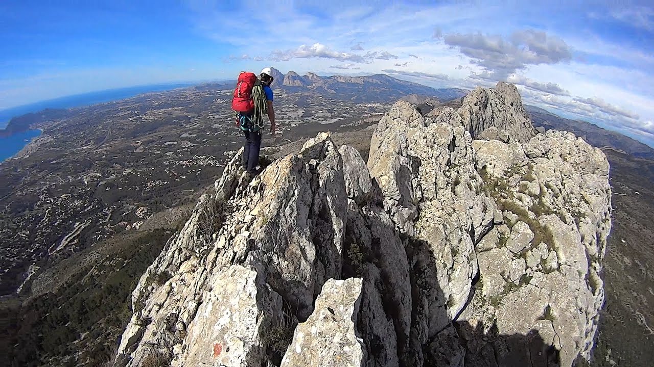 Cresta de Bernia - Alpinismo en el corazón de Alicante / Bernia Ridge - Alpinism in Alicante