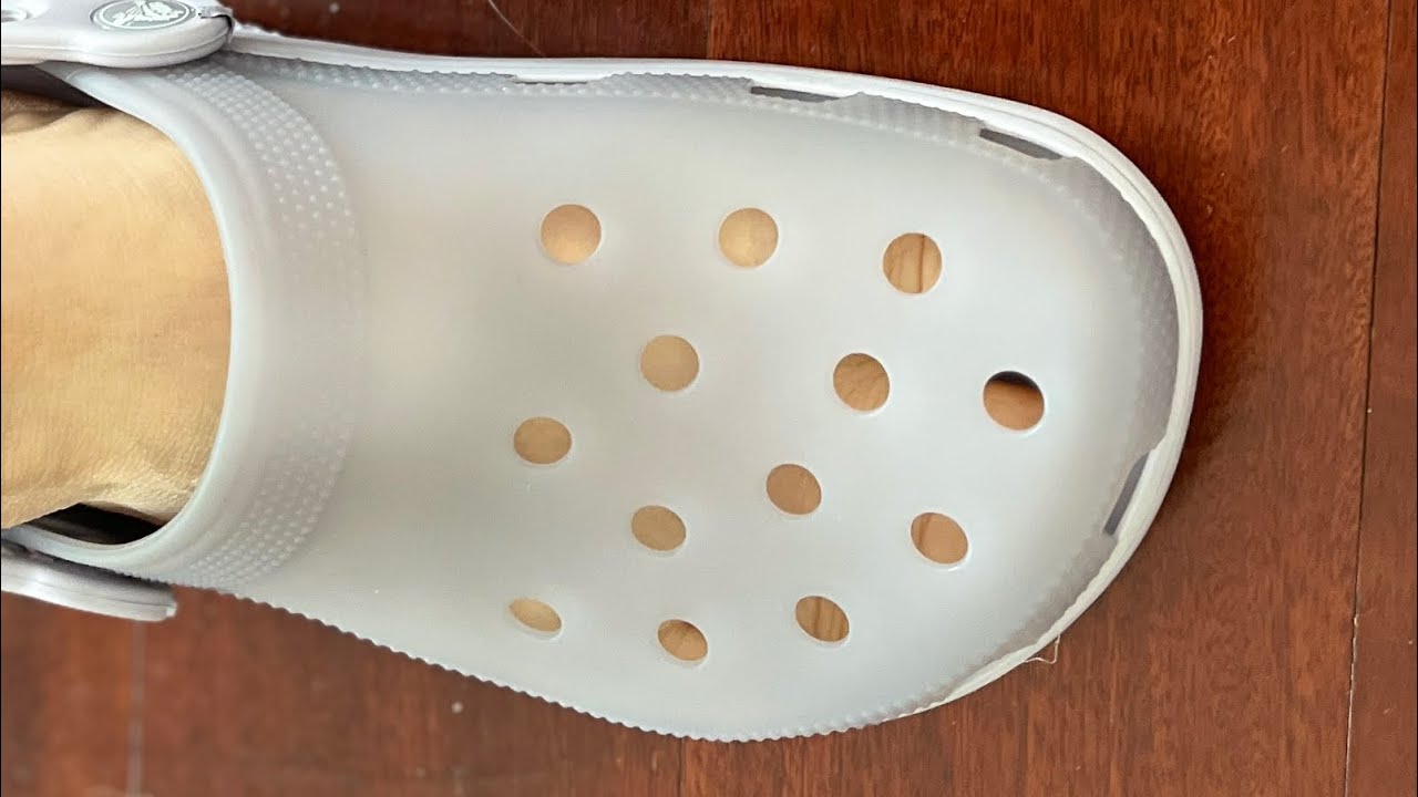 Crocs Unisex-Adult Classic Frosted Clog - purple moon open box review May 2025