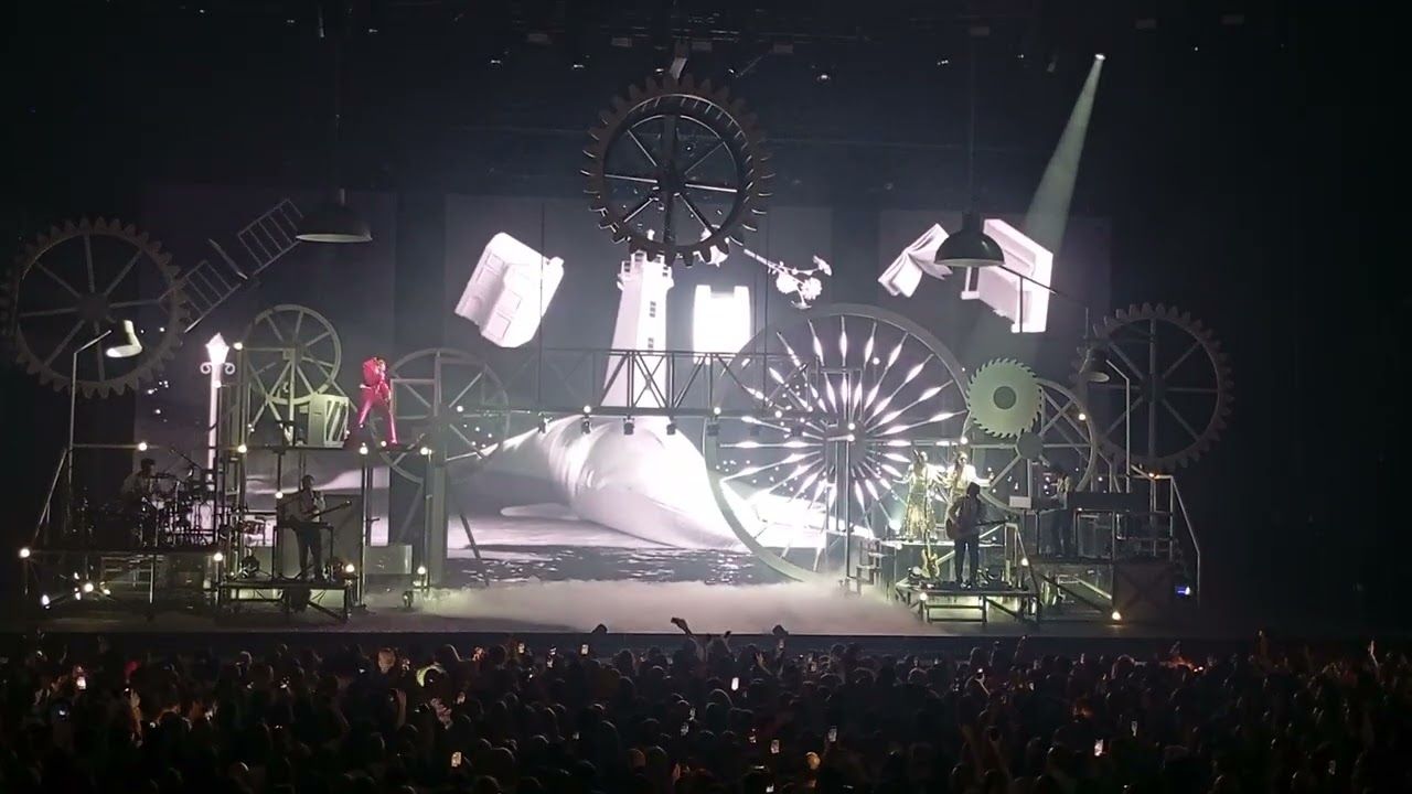 MIKA - Happy Ending live à Lille 2026