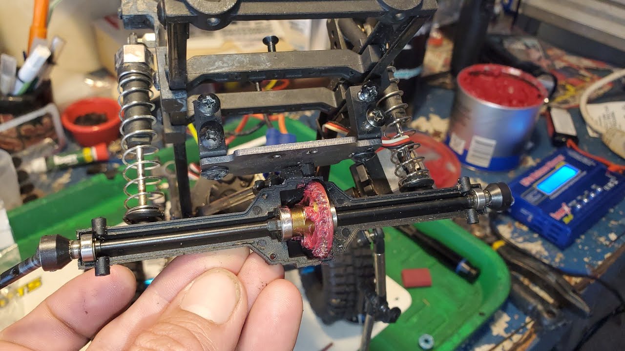 ECX Barrage Gen 2- diff upgrade. test run on crawler course