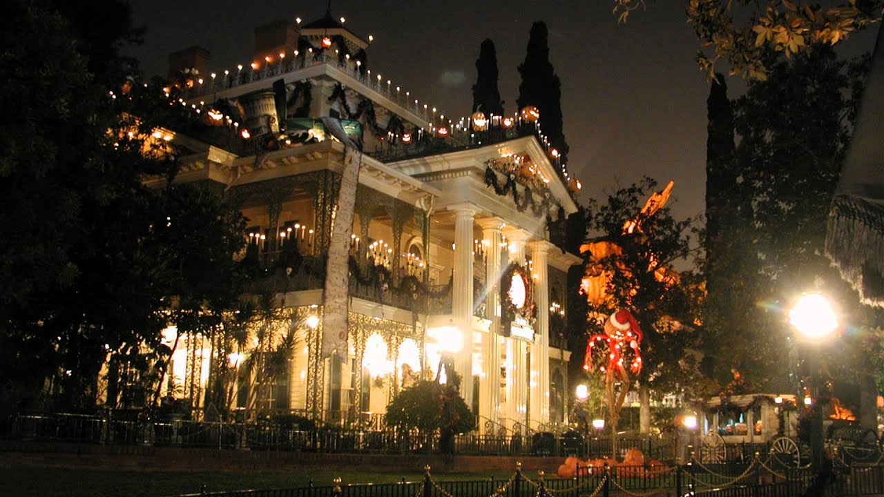 Haunted Mansion Holiday music box